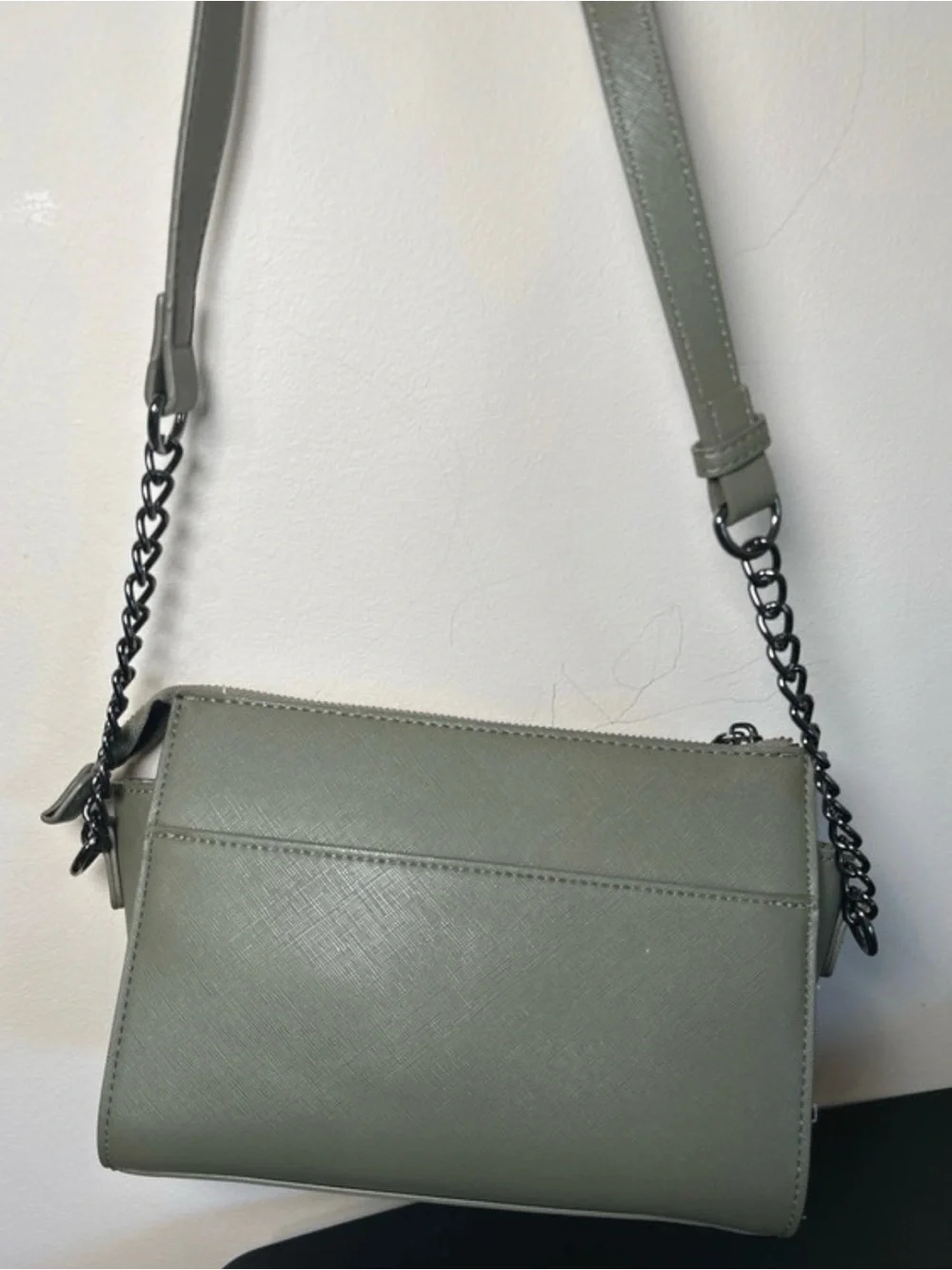Steve Madden Olive Green Crossbody with Gunmetal Chain